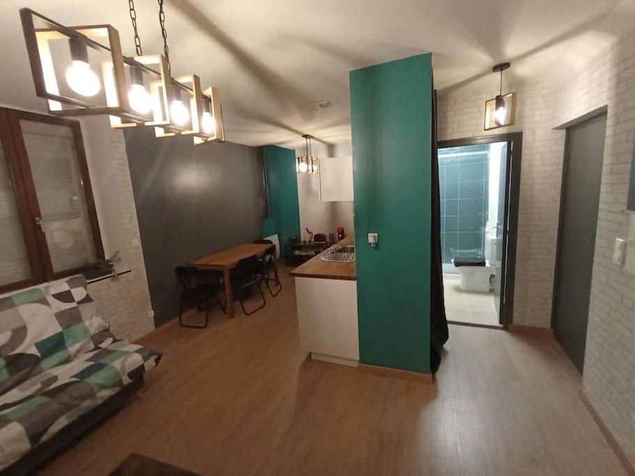 T2 Centre Ville Rdc G Ажан Екстериор снимка