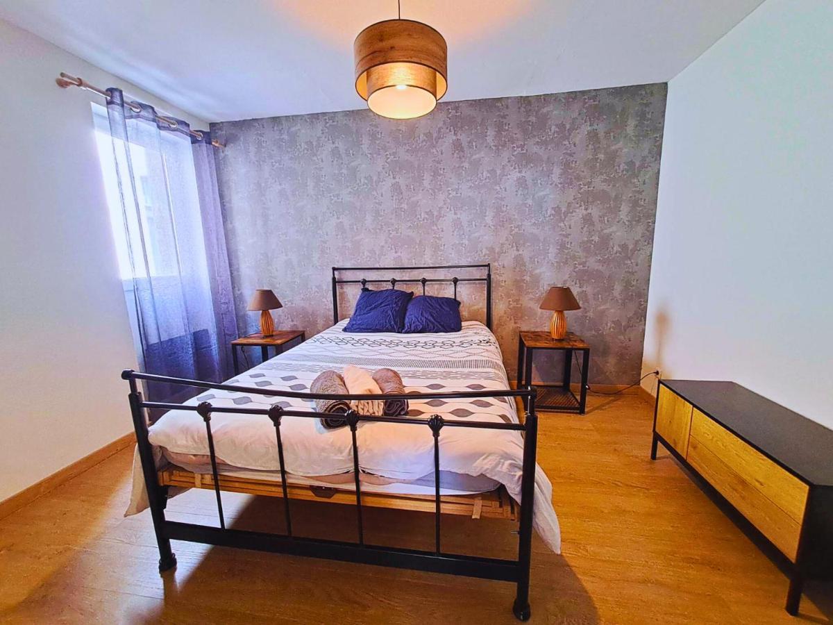 T2 Centre Ville Rdc G Ажан Екстериор снимка